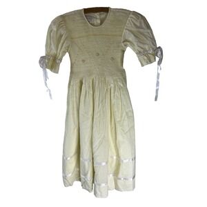 Vtg Strasburg Smocked Butter Yellow Puff Sleeve Lace Girls Dress Size 8